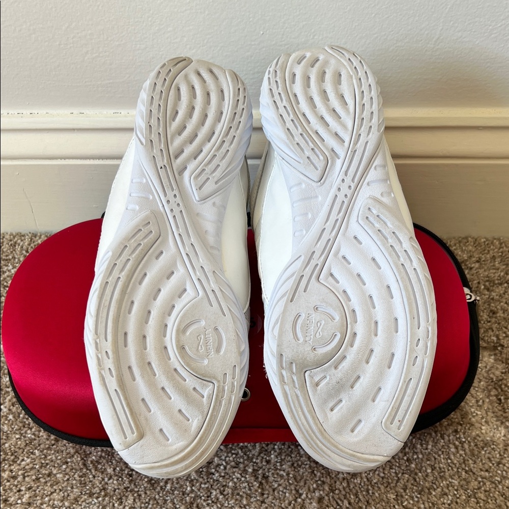 Nfinity Evolution Cheer Shoes - 9.5 - image 3